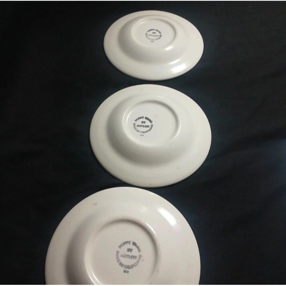 Set Of 3 Vintage Metlox Poppytrail Sculptured Daisy Saucers 6 1/4" - Picture 3 of 4